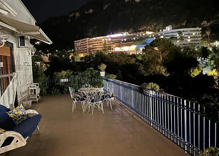 Esther's Casa Apartment *